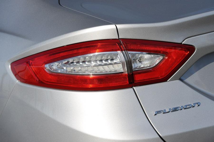  Ford Fusion 2013 года  (US) (фото 141 из 202)